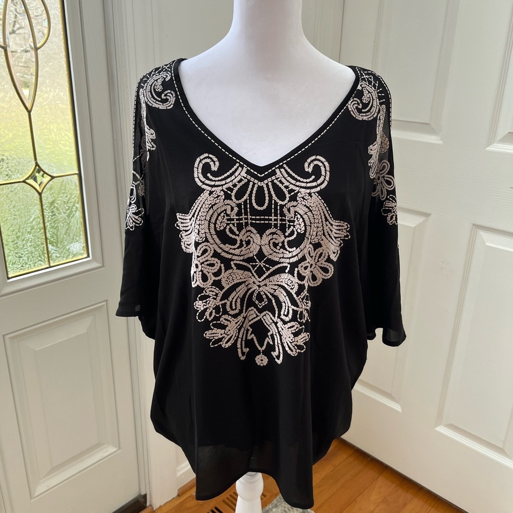 New York & Company black cold-shoulder top, medium